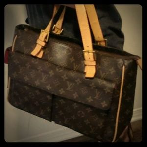 Louis Vuitton purse